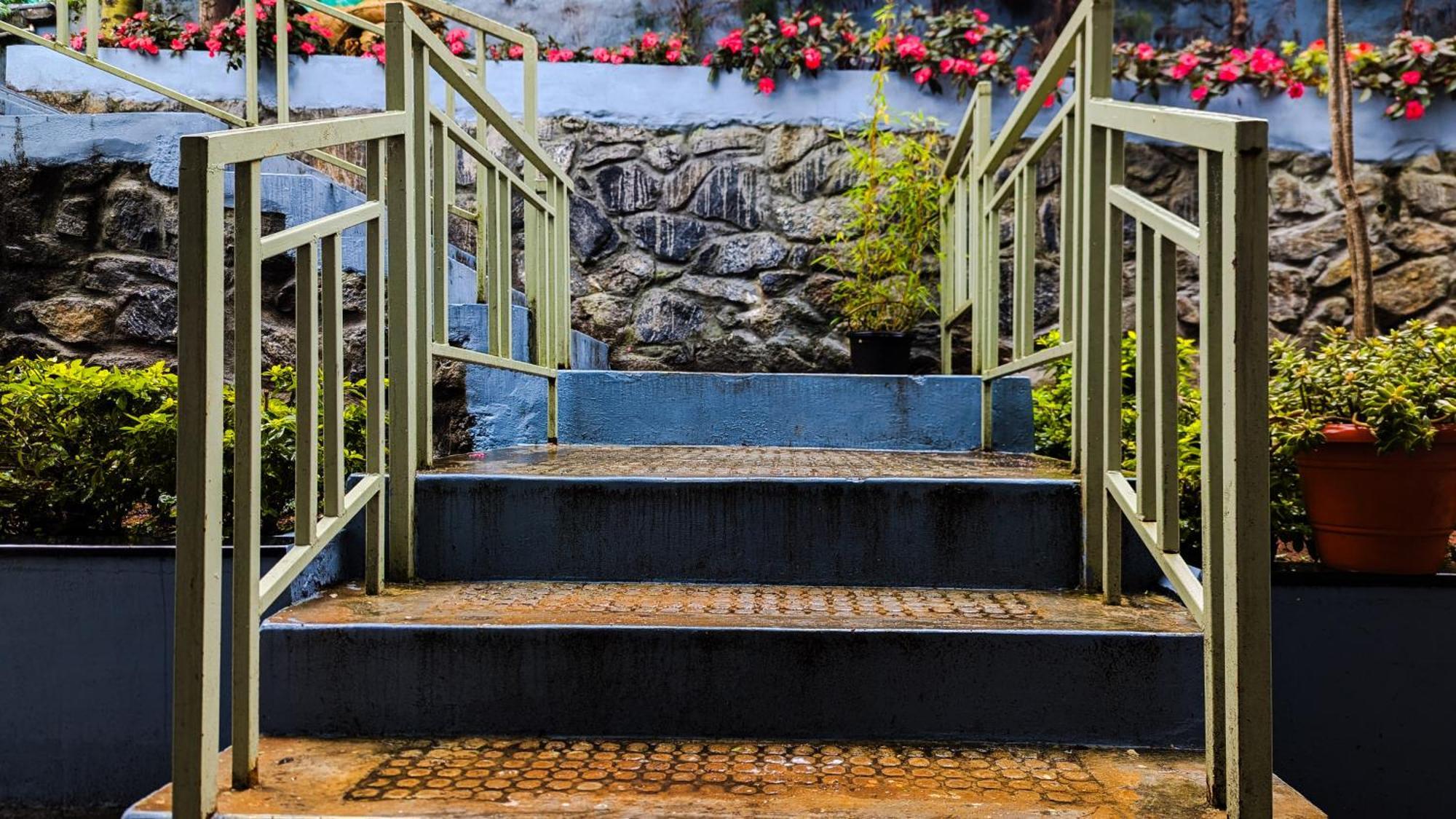 Valley View Inn, コタジリ エクステリア 写真